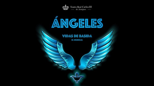Cartel oficial del musical Ángeles de la Asociación Basida en el Teatro Real Carlos III de Aranjuez, con alas azules brillantes sobre fondo negro.