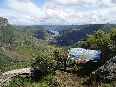 Ruta de los Contrabandistas-Peña de La Vela. Hinojosa de Duero